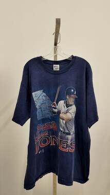 Vintage 90s Atlanta Braves Chipper Jones T-Shirt - Pro Player (Size XXL)